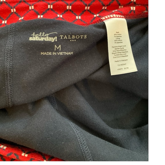 Talbot's Hello Saturday Pull On Red/White/Blue Print Skort - Size Medium - Picture 5 of 7